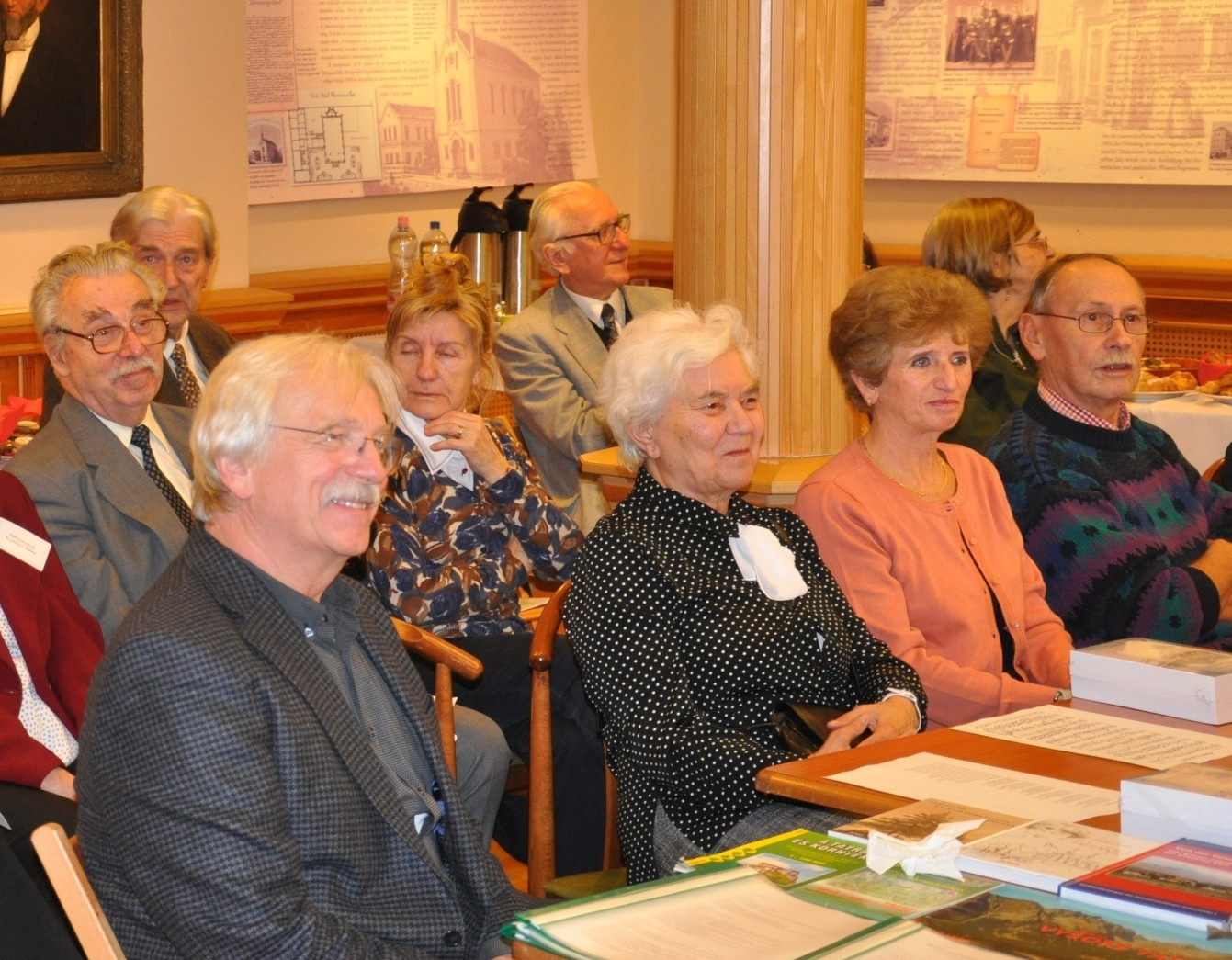 Szepesi est, 2016. Pettyes blúzban Cornides Magdi